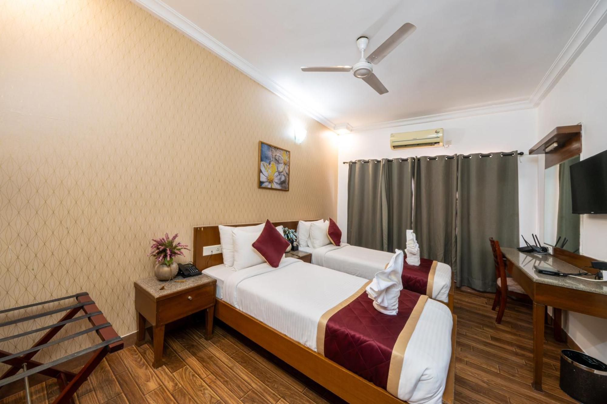 Midtown Suites Marathahalli Bangalore Bagian luar foto