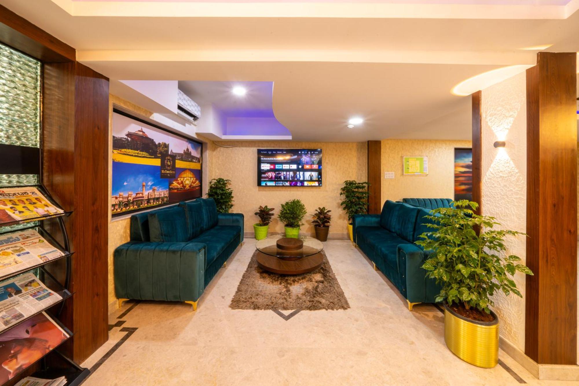 Midtown Suites Marathahalli Bangalore Bagian luar foto