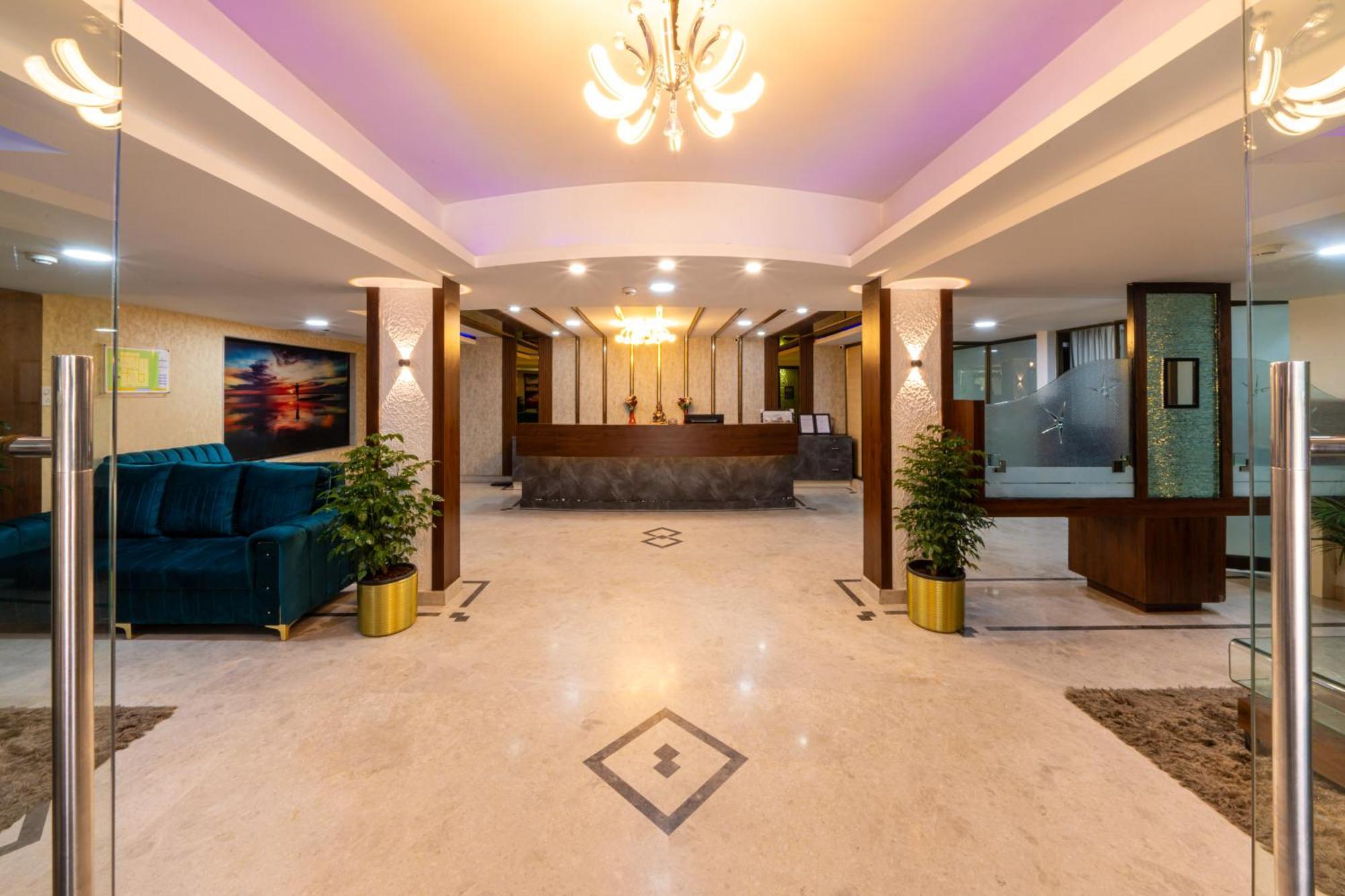 Midtown Suites Marathahalli Bangalore Bagian luar foto